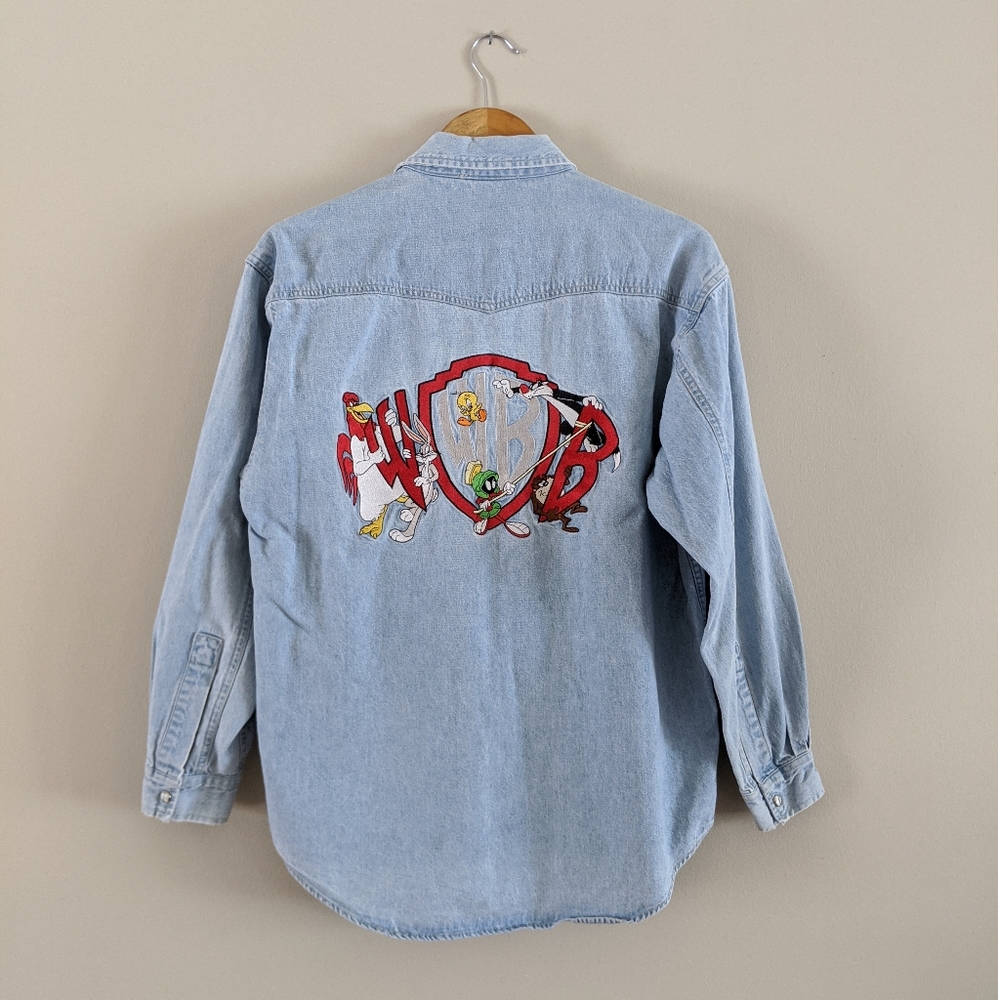 VTG looney tunes embroidered denim long sl…